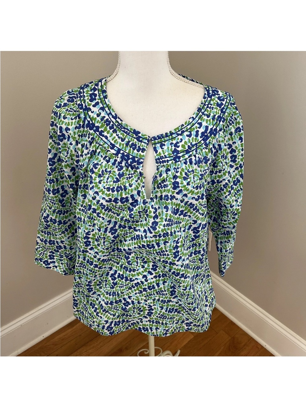 Vineyard Vines Womens Blue Green Watercolor Print 3/4 Sleeve Blouse Size Medium